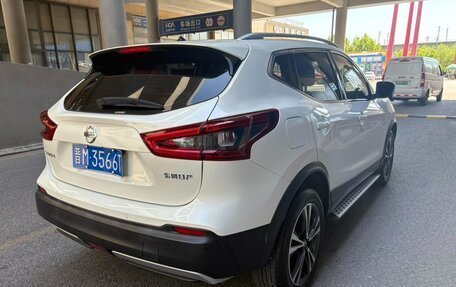 Nissan Qashqai, 2022 год, 1 810 000 рублей, 6 фотография