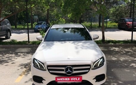 Mercedes-Benz E-Класс, 2020 год, 4 170 000 рублей, 3 фотография