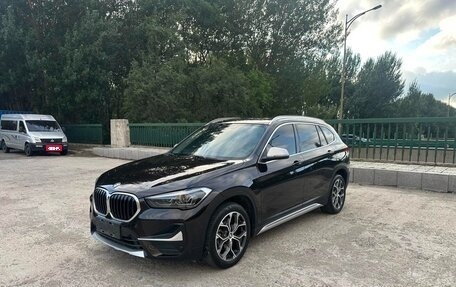BMW X1, 2022 год, 2 100 000 рублей, 1 фотография