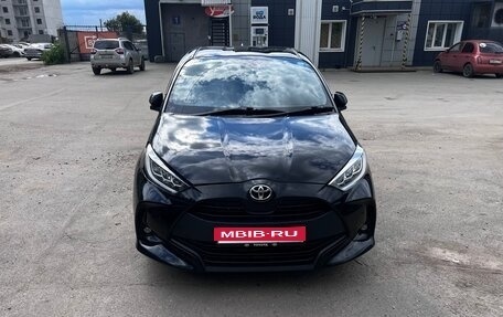 Toyota Yaris, 2021 год, 1 100 000 рублей, 1 фотография