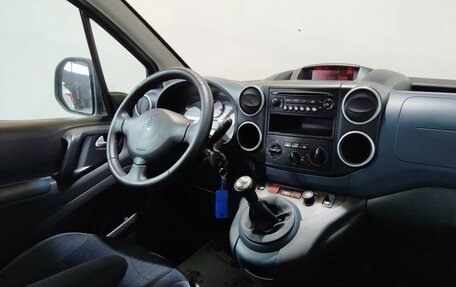 Peugeot Partner II рестайлинг 2, 2011 год, 490 000 рублей, 14 фотография