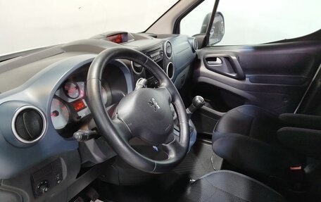 Peugeot Partner II рестайлинг 2, 2011 год, 490 000 рублей, 19 фотография
