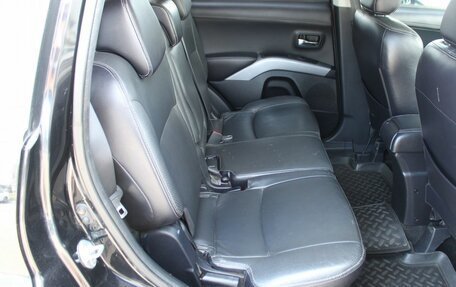 Mitsubishi Outlander III рестайлинг 3, 2011 год, 1 319 000 рублей, 19 фотография