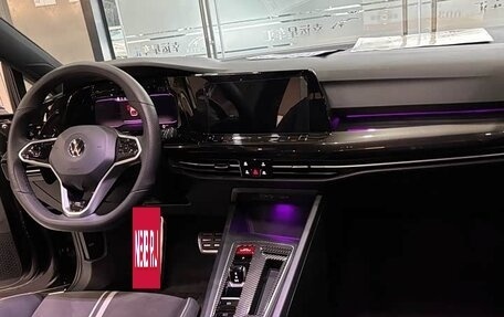 Volkswagen Golf VIII, 2023 год, 1 365 000 рублей, 15 фотография