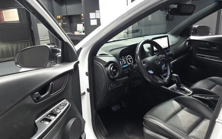 Hyundai Kona I, 2022 год, 2 100 000 рублей, 5 фотография