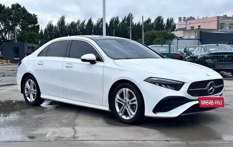Mercedes-Benz A-Класс, 2023 год, 2 050 300 рублей, 3 фотография