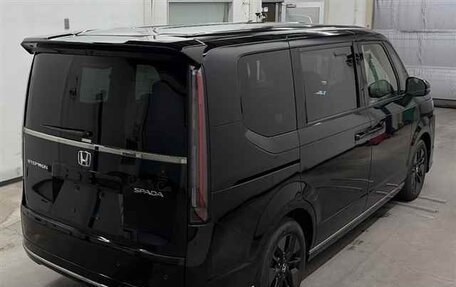 Honda Stepwgn, 2023 год, 2 360 000 рублей, 4 фотография