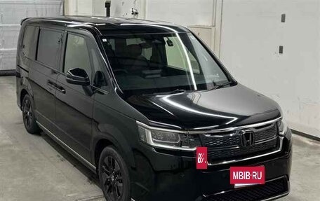 Honda Stepwgn, 2023 год, 2 360 000 рублей, 3 фотография
