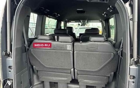 Honda Stepwgn, 2023 год, 2 360 000 рублей, 9 фотография