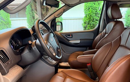 Hyundai Grand Starex Grand Starex I рестайлинг 2, 2020 год, 5 900 000 рублей, 5 фотография