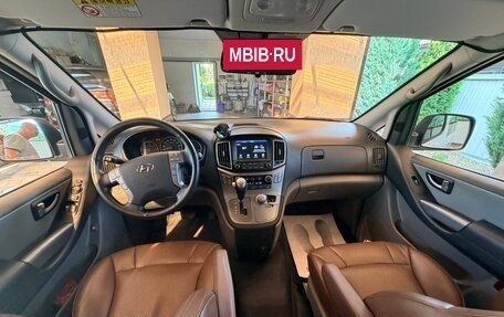 Hyundai Grand Starex Grand Starex I рестайлинг 2, 2020 год, 5 900 000 рублей, 9 фотография