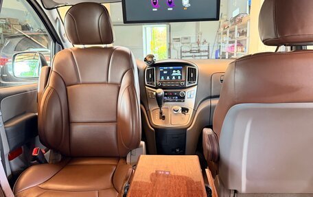 Hyundai Grand Starex Grand Starex I рестайлинг 2, 2020 год, 5 900 000 рублей, 27 фотография