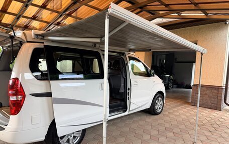 Hyundai Grand Starex Grand Starex I рестайлинг 2, 2020 год, 5 900 000 рублей, 31 фотография