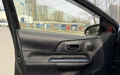 Toyota Aqua I, 2013 год, 630 000 рублей, 18 фотография