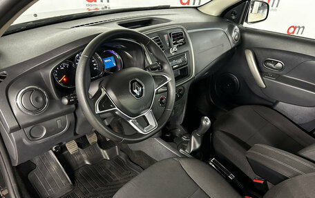 Renault Logan II, 2018 год, 829 000 рублей, 10 фотография