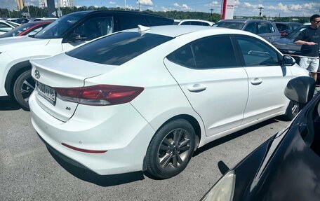 Hyundai Elantra VI рестайлинг, 2018 год, 1 490 000 рублей, 3 фотография