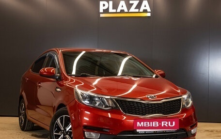 KIA Rio III рестайлинг, 2015 год, 999 000 рублей, 2 фотография