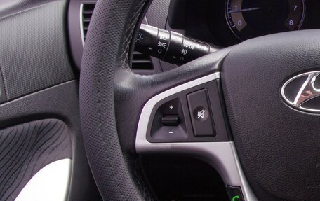 Hyundai Solaris II рестайлинг, 2011 год, 899 000 рублей, 11 фотография