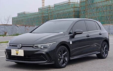 Volkswagen Golf VIII, 2022 год, 1 600 000 рублей, 1 фотография