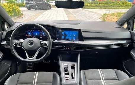 Volkswagen Golf VIII, 2022 год, 1 560 000 рублей, 9 фотография