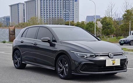 Volkswagen Golf VIII, 2022 год, 1 600 000 рублей, 3 фотография