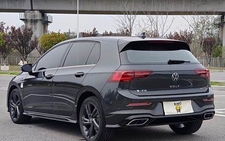 Volkswagen Golf VIII, 2022 год, 1 600 000 рублей, 6 фотография