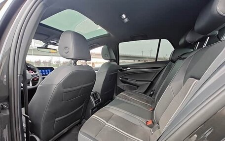 Volkswagen Golf VIII, 2022 год, 1 600 000 рублей, 12 фотография