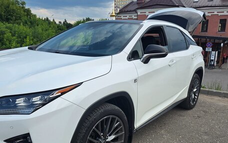 Lexus RX IV рестайлинг, 2017 год, 4 200 000 рублей, 2 фотография