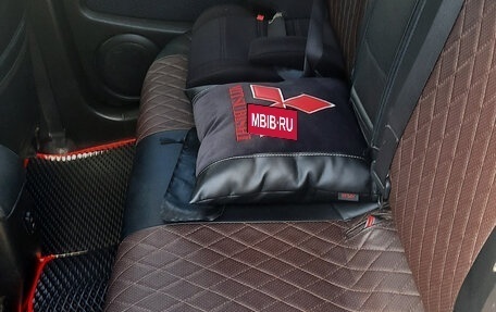 Mitsubishi Outlander III рестайлинг 3, 2007 год, 700 000 рублей, 6 фотография