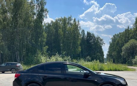 Chevrolet Cruze II, 2011 год, 575 000 рублей, 2 фотография
