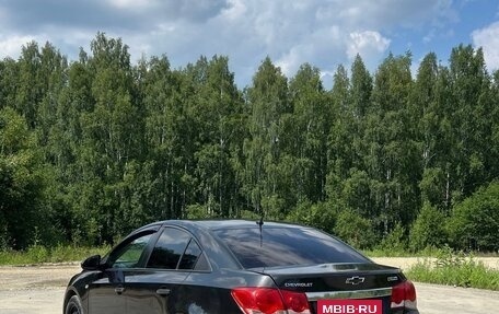 Chevrolet Cruze II, 2011 год, 575 000 рублей, 3 фотография