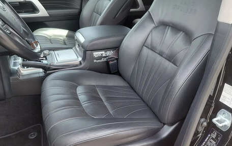 Toyota Land Cruiser 200, 2020 год, 7 850 000 рублей, 9 фотография