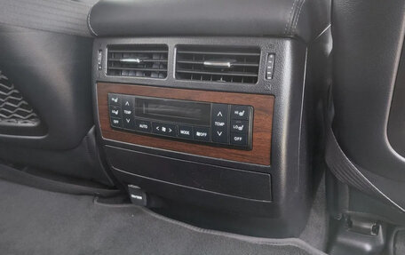 Toyota Land Cruiser 200, 2020 год, 7 850 000 рублей, 12 фотография