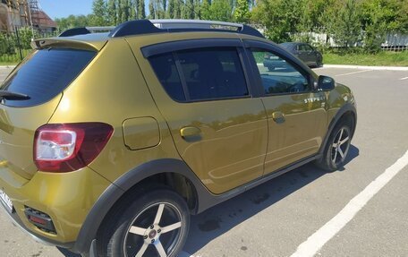 Renault Sandero II рестайлинг, 2016 год, 1 300 000 рублей, 2 фотография