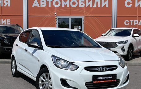 Hyundai Solaris II рестайлинг, 2013 год, 849 000 рублей, 3 фотография