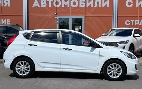 Hyundai Solaris II рестайлинг, 2013 год, 849 000 рублей, 4 фотография
