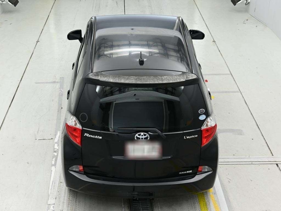 Toyota Ractis II, 2010 год, 910 000 рублей, 8 фотография