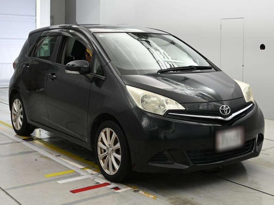 Toyota Ractis II, 2010 год, 910 000 рублей, 5 фотография
