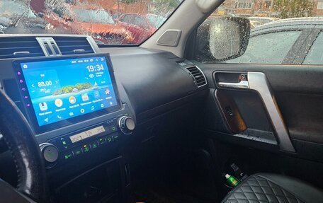 Toyota Land Cruiser Prado 150 рестайлинг 2, 2014 год, 2 500 000 рублей, 5 фотография