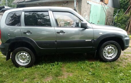 Chevrolet Niva I рестайлинг, 2015 год, 649 000 рублей, 5 фотография
