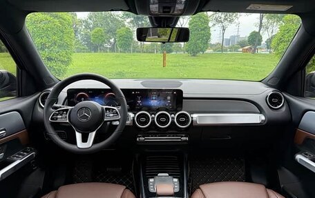 Mercedes-Benz GLB, 2020 год, 1 950 000 рублей, 4 фотография