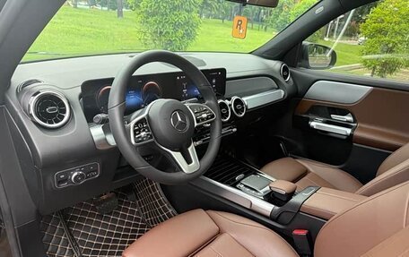 Mercedes-Benz GLB, 2020 год, 1 950 000 рублей, 9 фотография