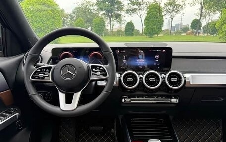 Mercedes-Benz GLB, 2020 год, 1 950 000 рублей, 11 фотография