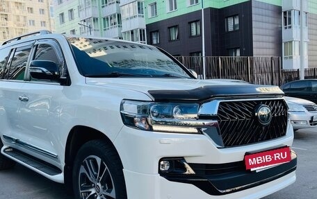Toyota Land Cruiser 200, 2020 год, 10 000 000 рублей, 2 фотография