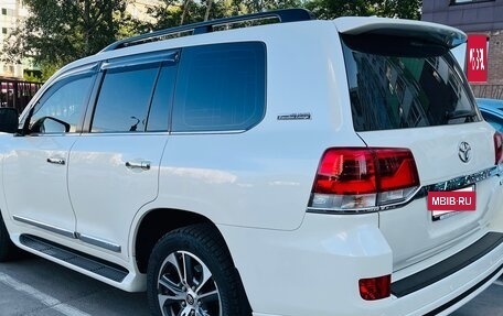 Toyota Land Cruiser 200, 2020 год, 10 000 000 рублей, 4 фотография