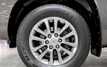 Toyota Land Cruiser Prado 150 рестайлинг 2, 2019 год, 5 400 000 рублей, 19 фотография