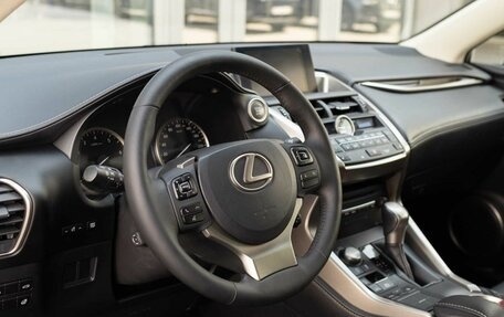 Lexus NX I, 2016 год, 2 600 000 рублей, 11 фотография