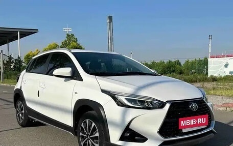 Toyota Yaris XP150 рестайлинг, 2022 год, 1 340 300 рублей, 3 фотография
