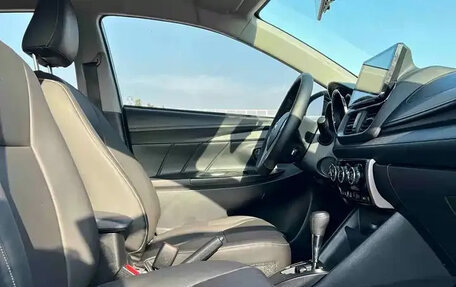 Toyota Yaris XP150 рестайлинг, 2022 год, 1 340 300 рублей, 8 фотография