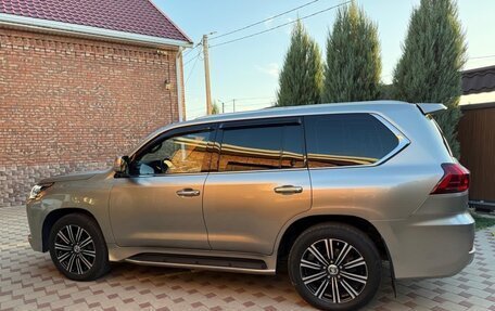 Lexus LX III, 2019 год, 8 350 000 рублей, 4 фотография